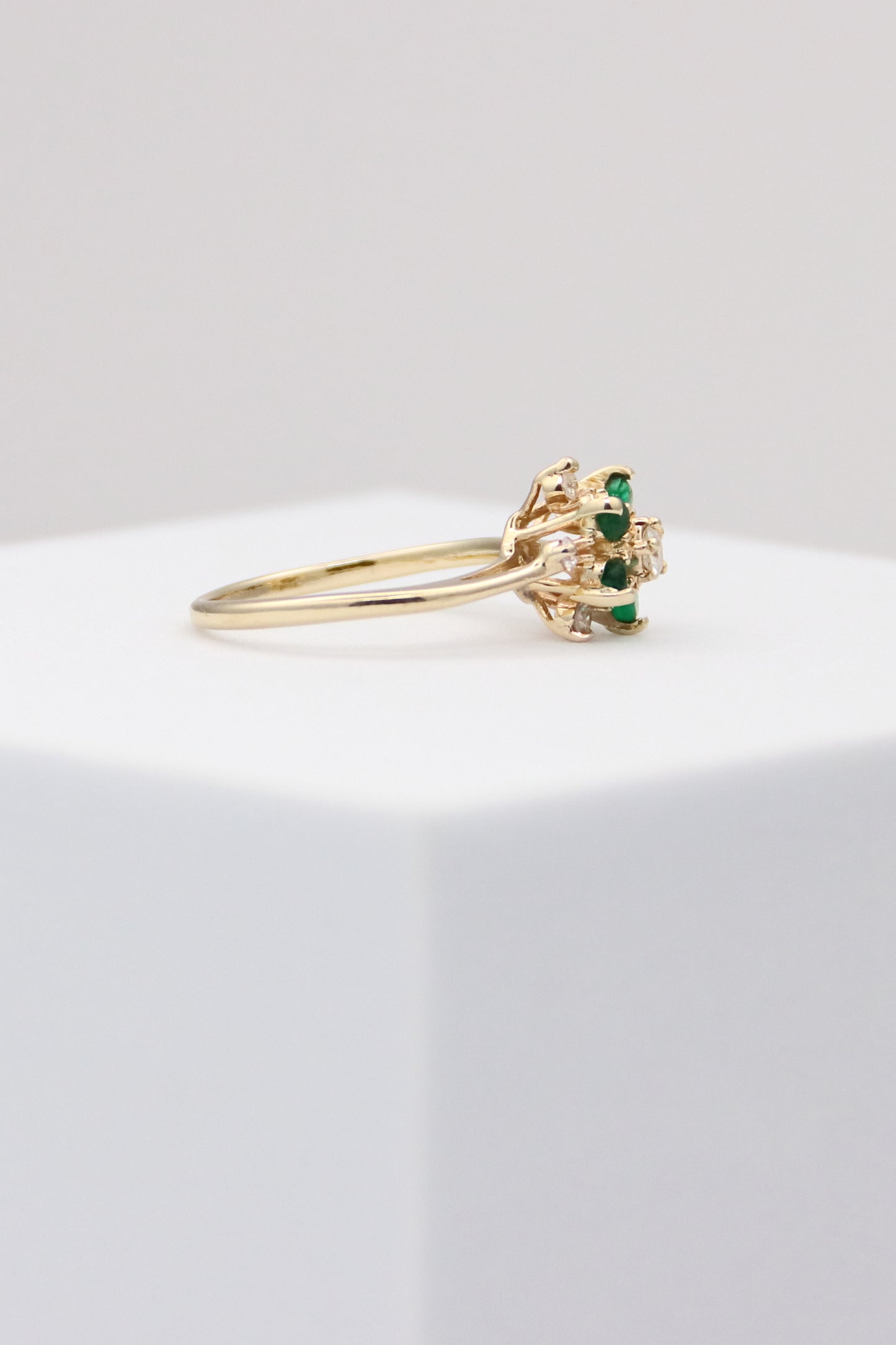 14K Green Stone and Diamond Ring
