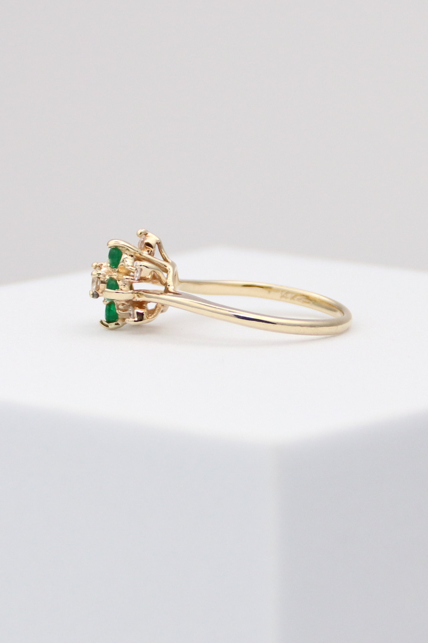 14K Green Stone and Diamond Ring