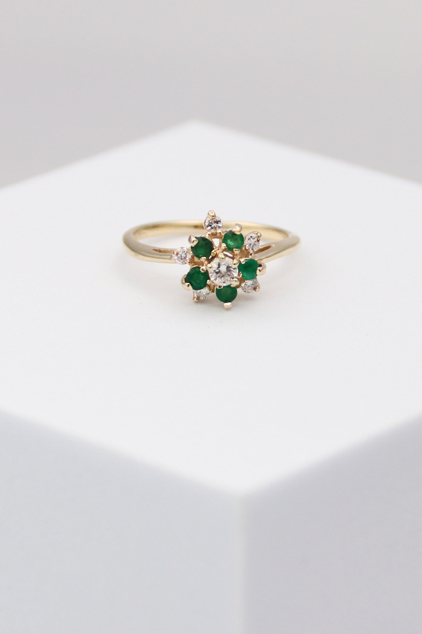 14K Green Stone and Diamond Ring