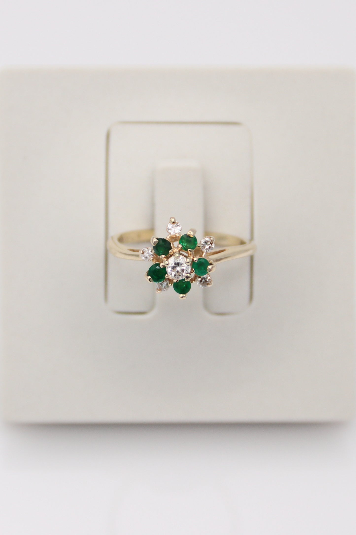14K Green Stone and Diamond Ring