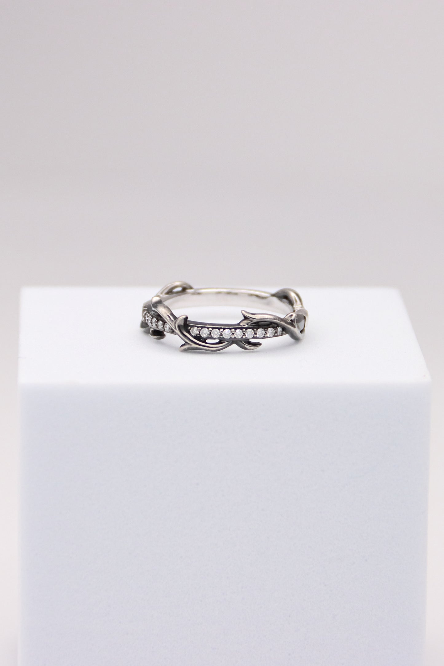 14K Black and White Gold Diamond Wedding Band