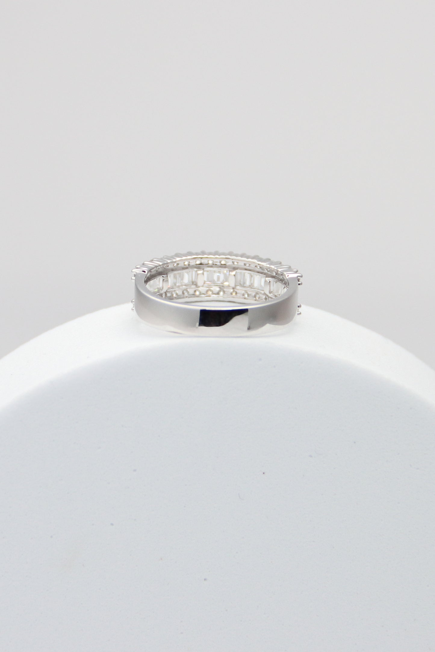 14K White Gold Diamond Band