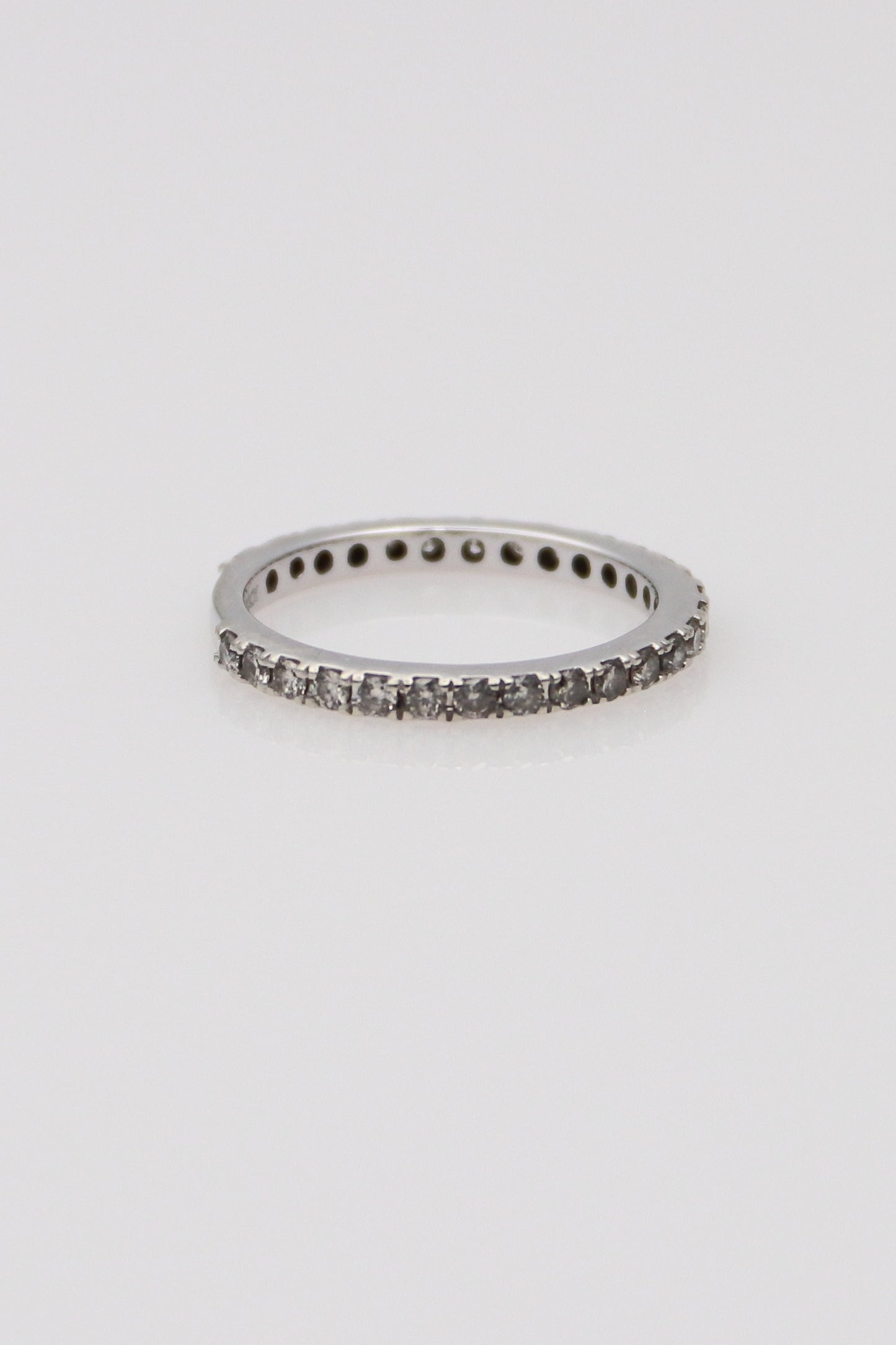 10K White Gold Diamond Eternity Band