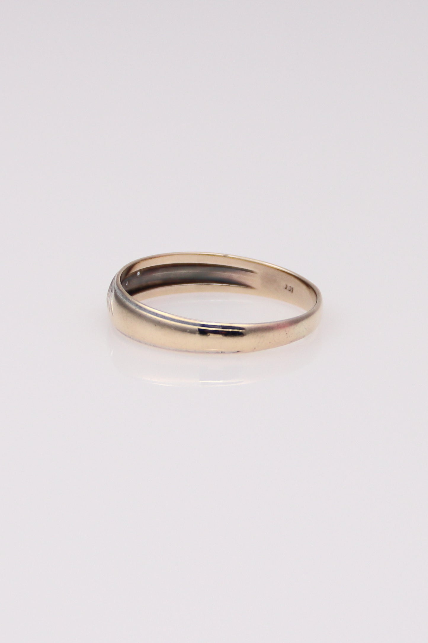 10K Two-Tone Diamond Band