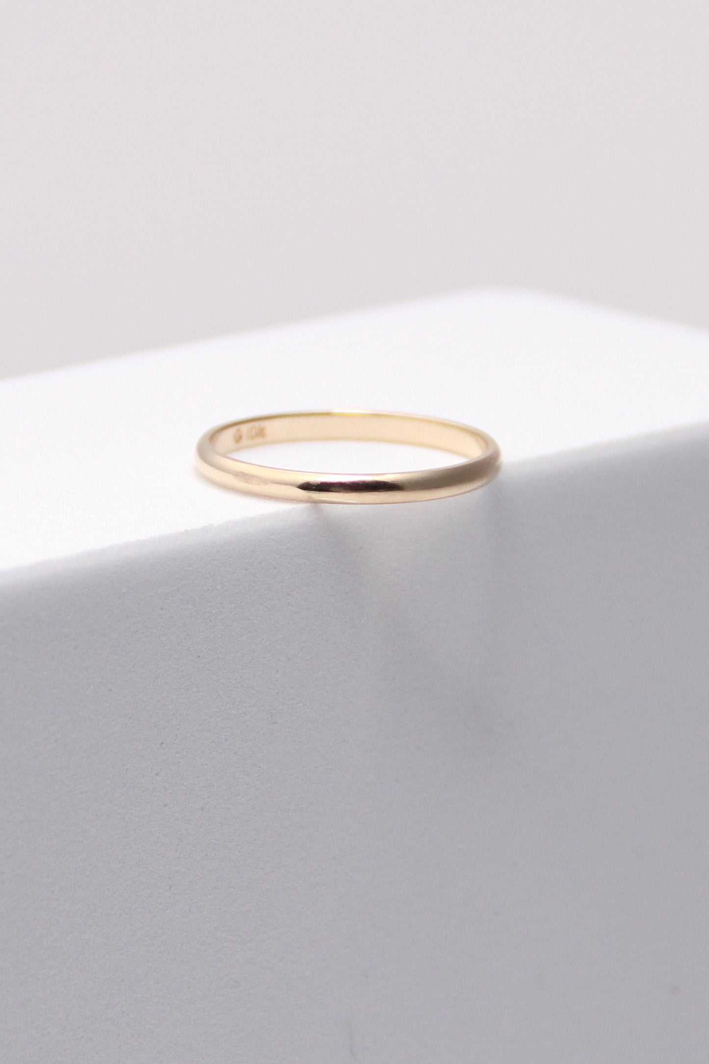 10K Yellow Gold Band