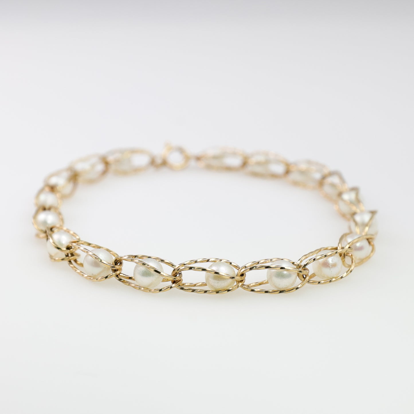 14k Yellow Gold Pearl Bracelet