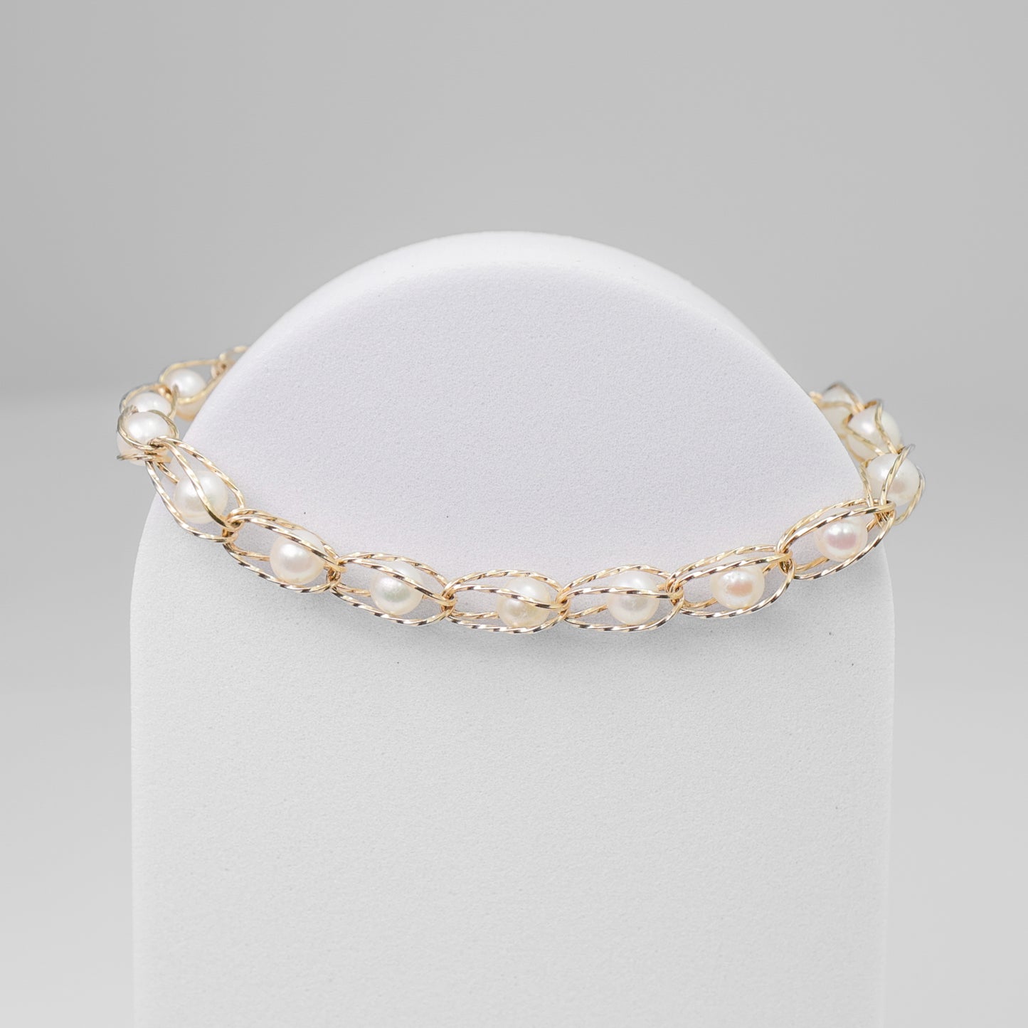 14k Yellow Gold Pearl Bracelet