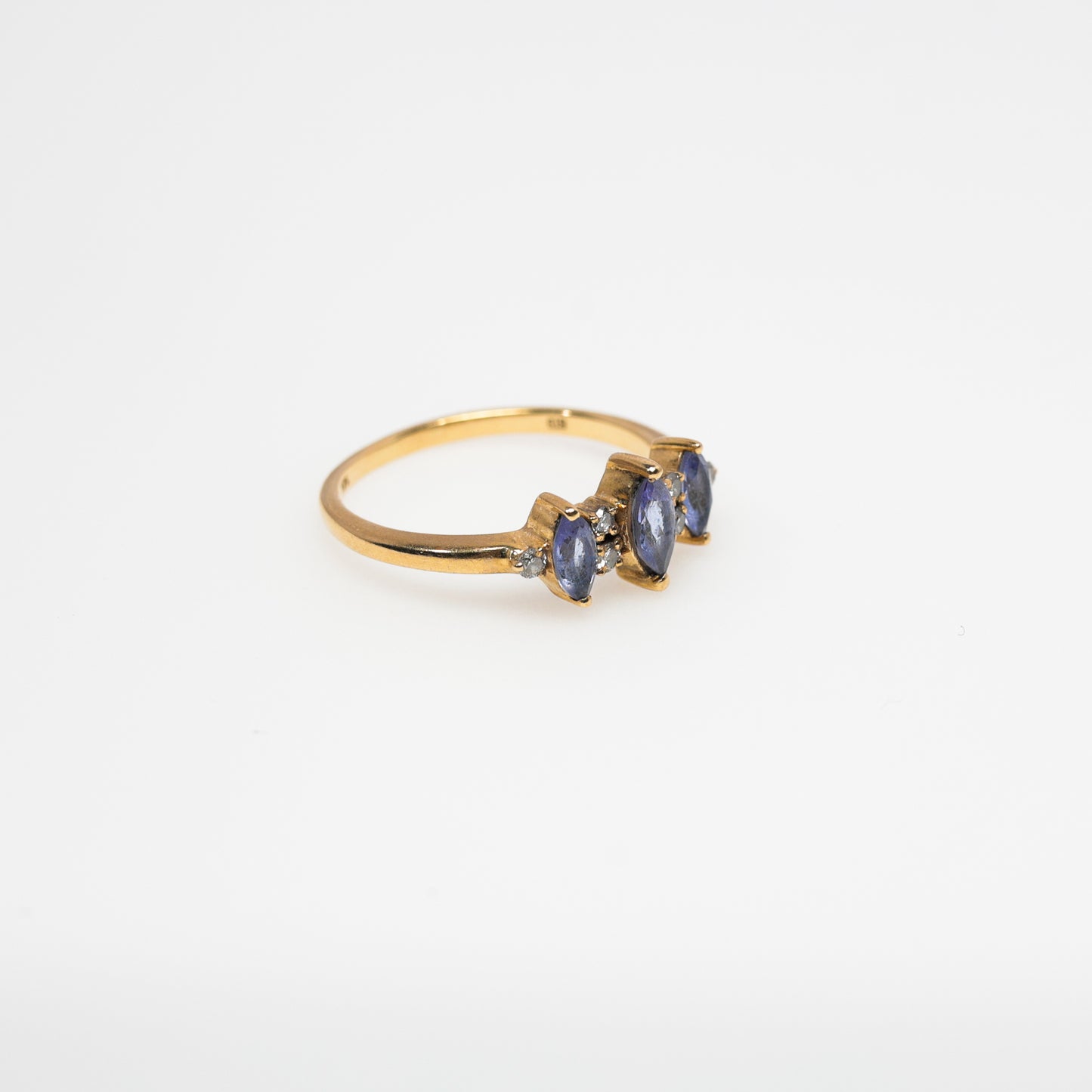 14k Yellow Gold Tanzanite and Diamond Ring