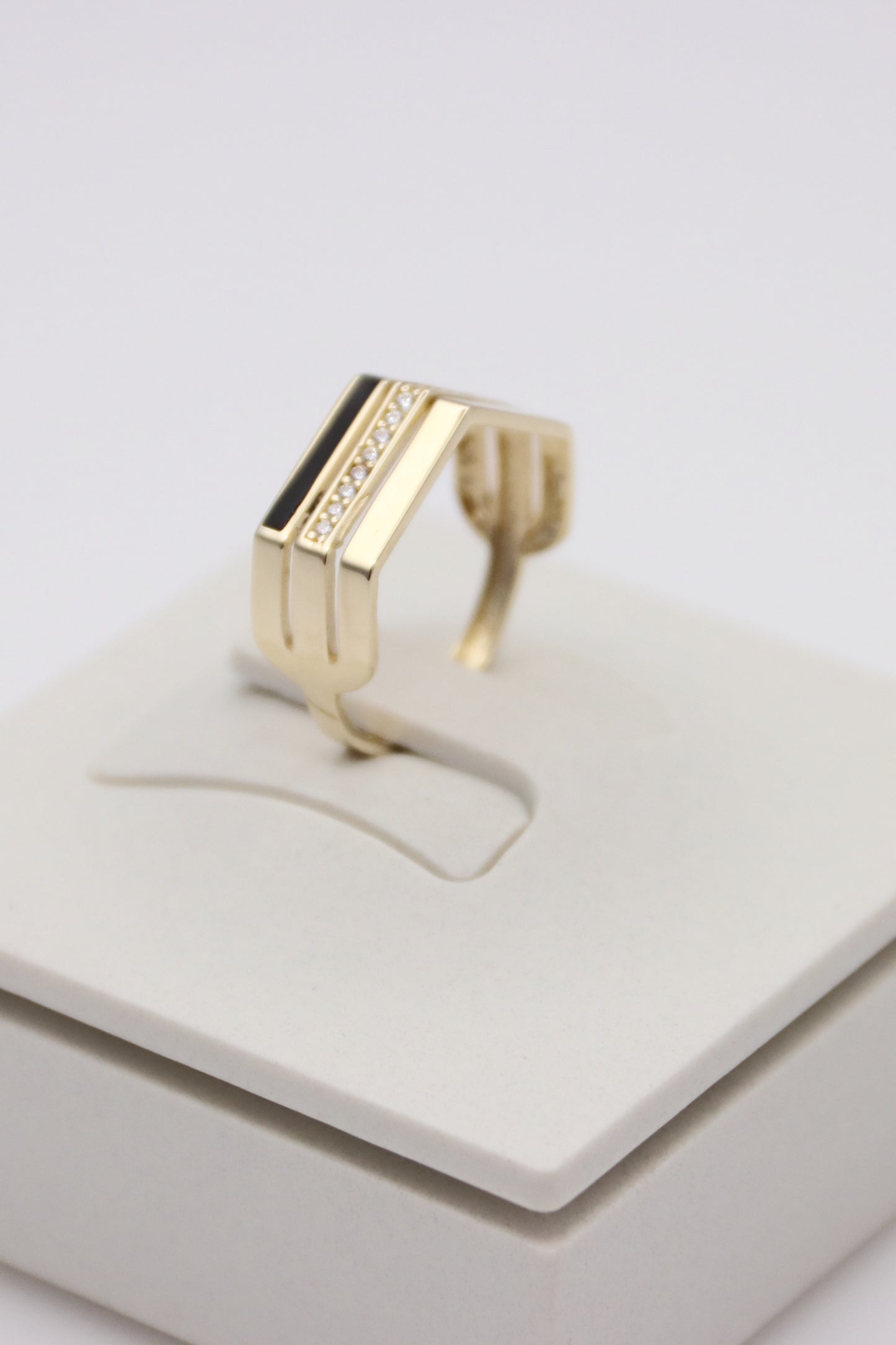 Triple Line Ring