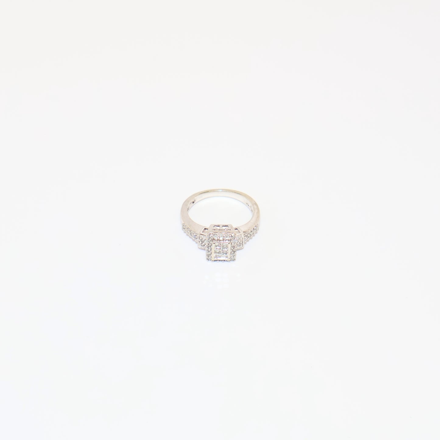 10k WG Diamond Ring