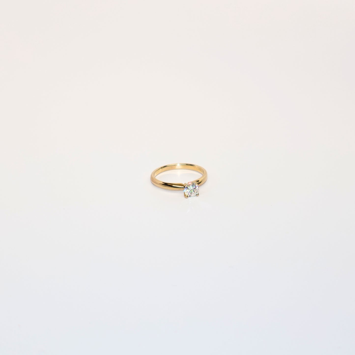 10k Round Diamond Solitaire Ring