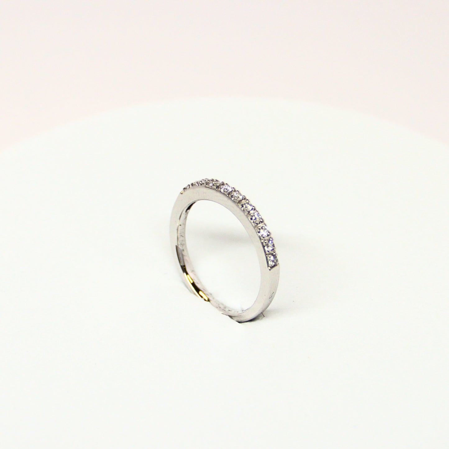 14k WG Diamond Band