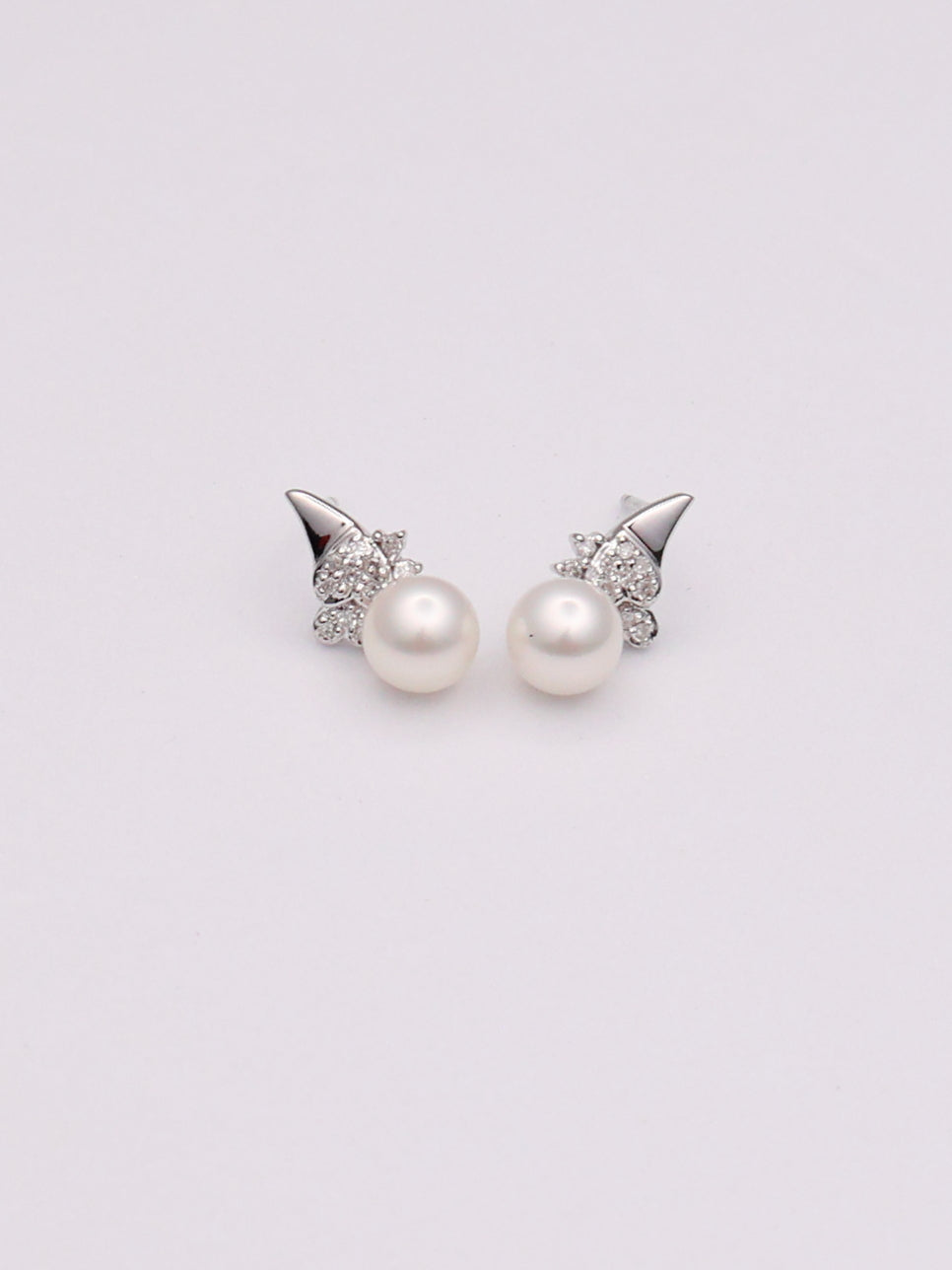 14k WG Pearl Earrings