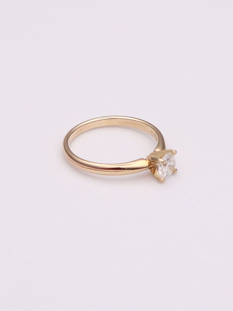10k Round Diamond Solitaire Ring