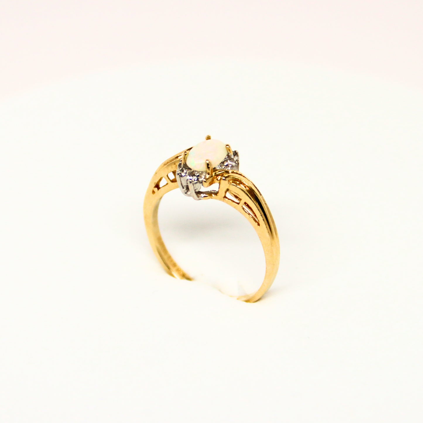 14k Opal Ring