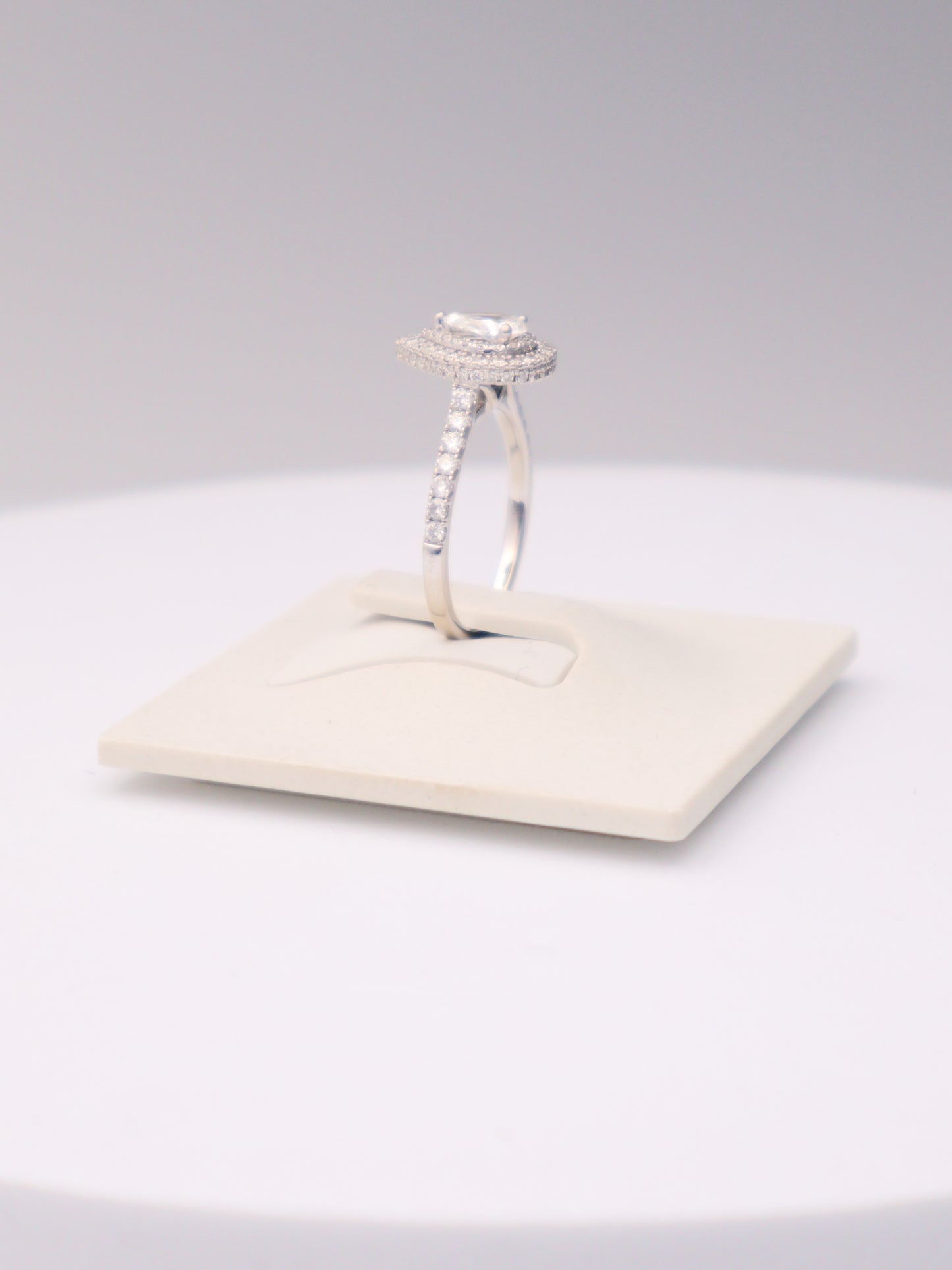 14k Vera Wang White Gold Pear Diamond Ring