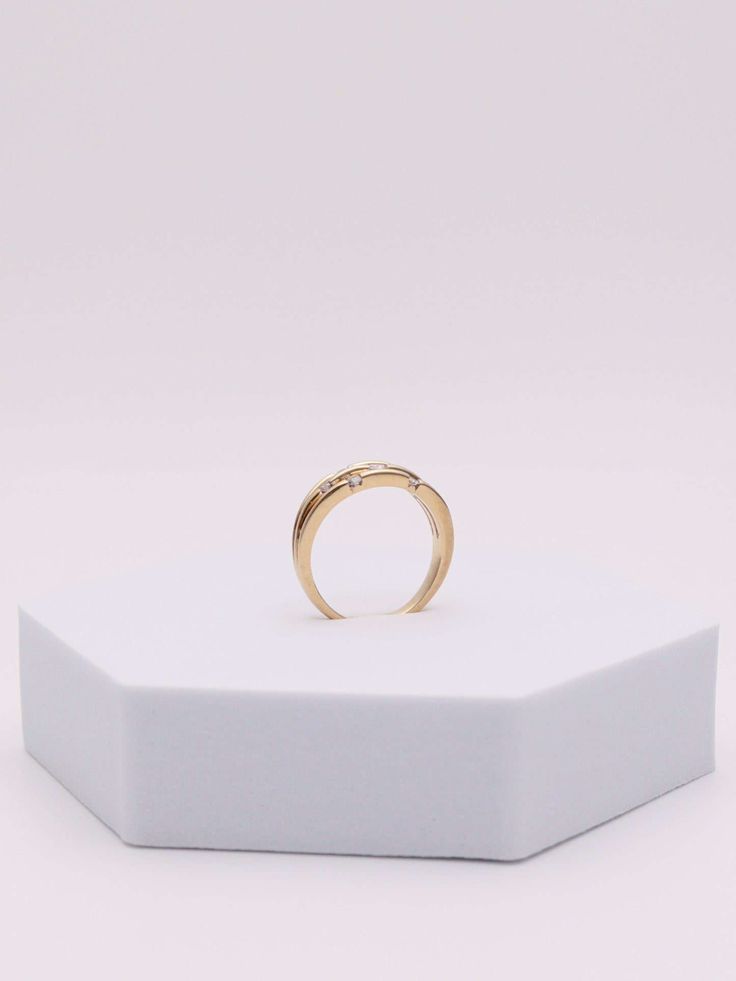 14k Diamond Orbit Ring