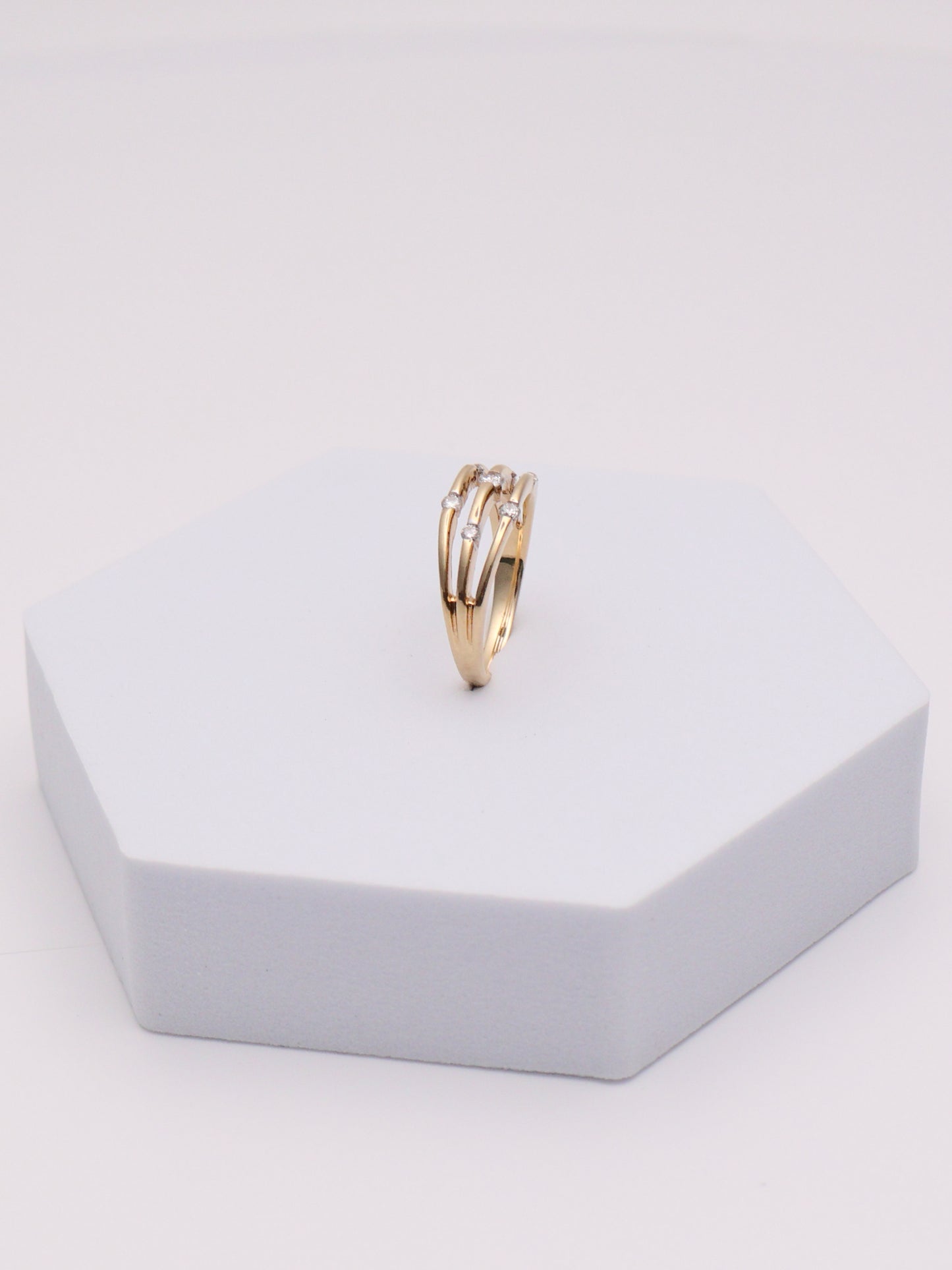 14k Diamond Orbit Ring