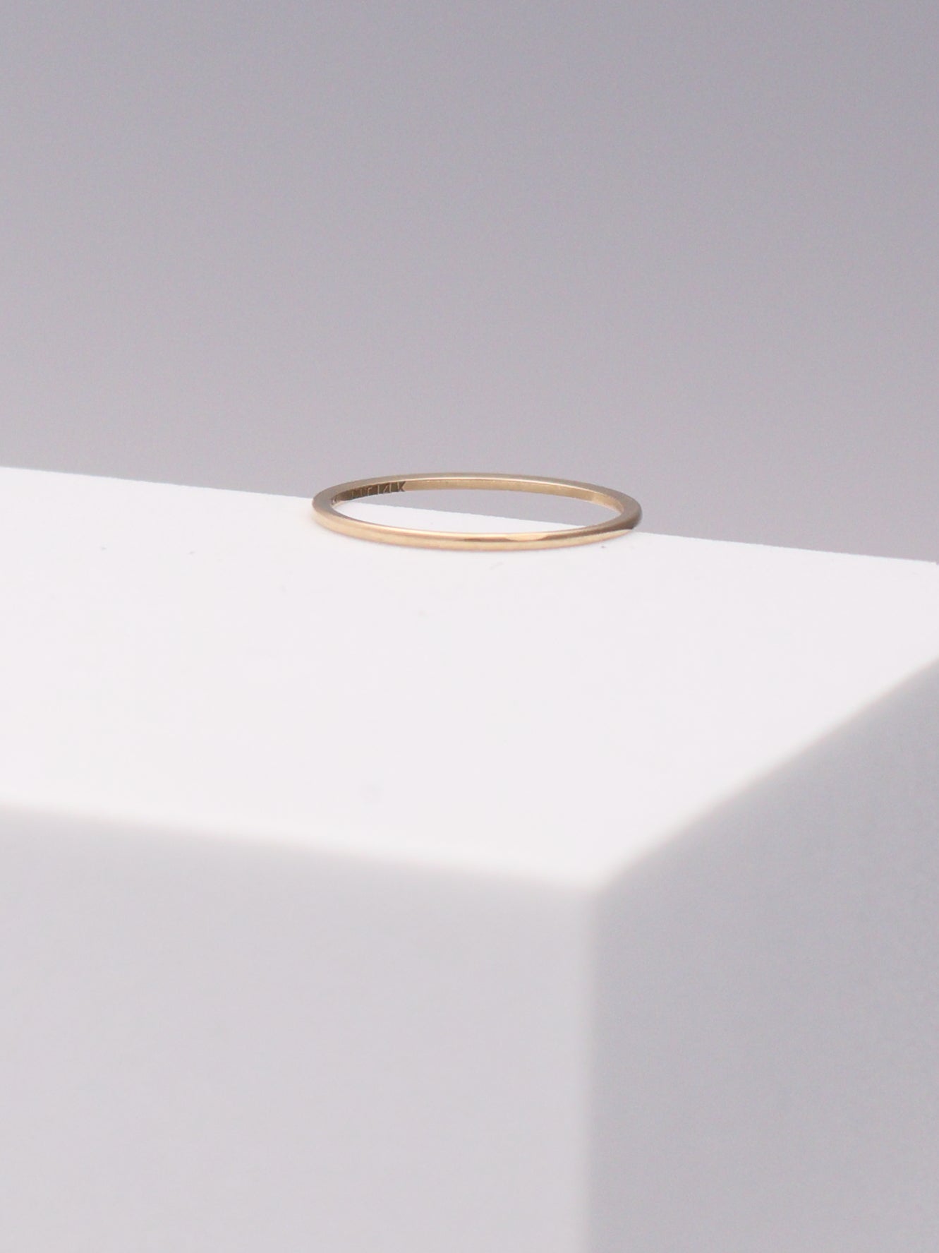 14k Thin Band Ring
