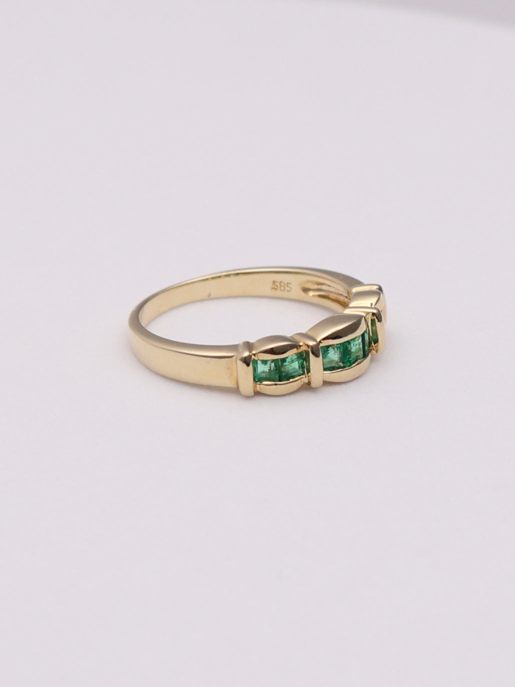 14k Emerald Band