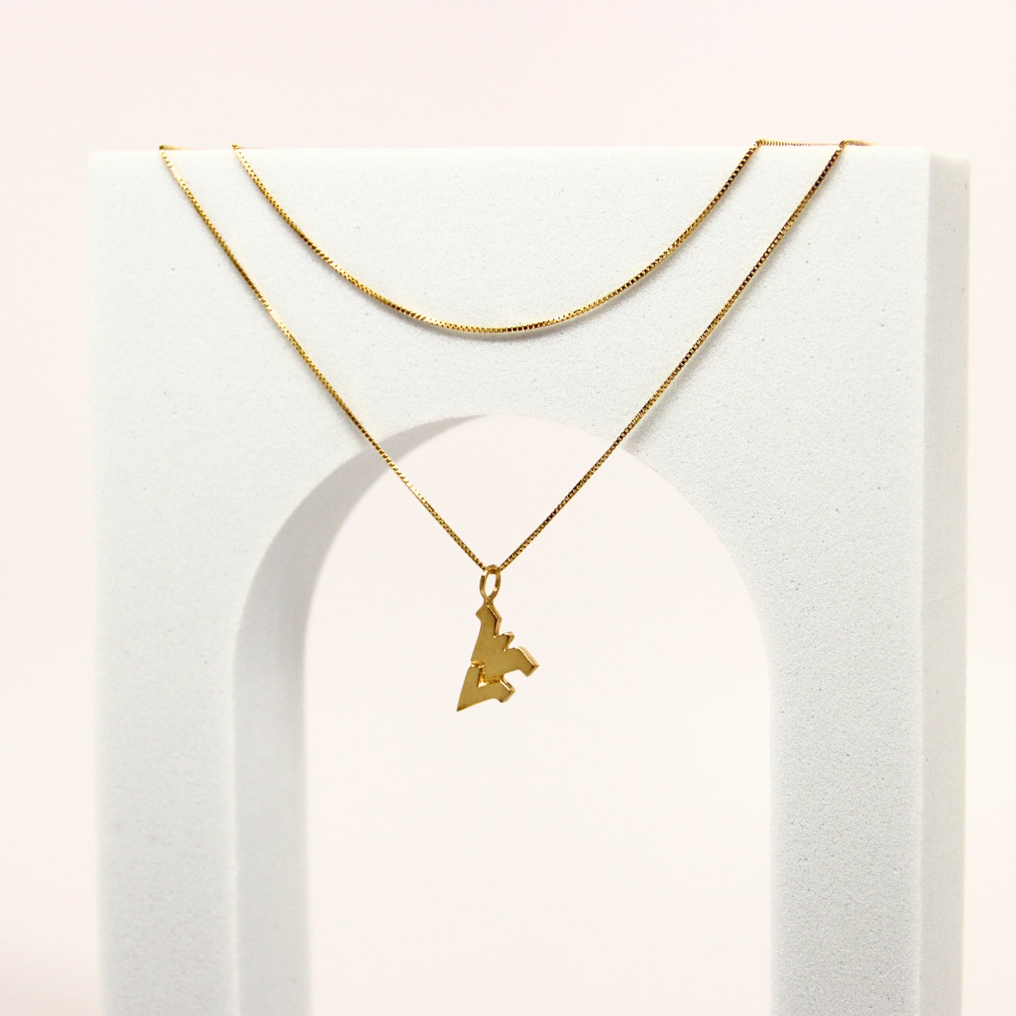14k "WV" Pendant