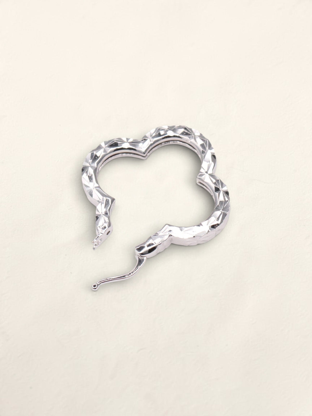 18K White Gold Clover Hoops
