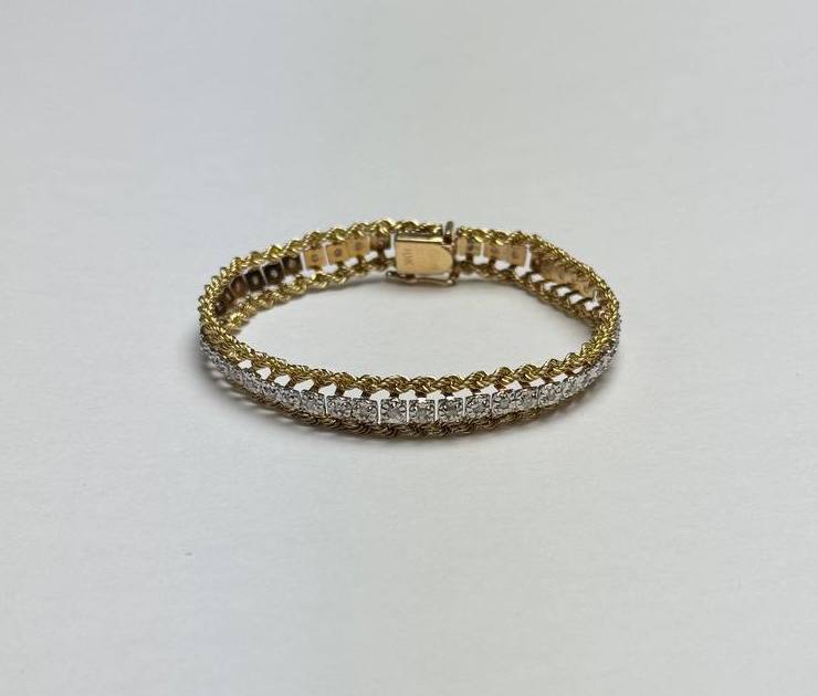 10K Yellow Gold bracelet W Clear Stones - 8 dwt