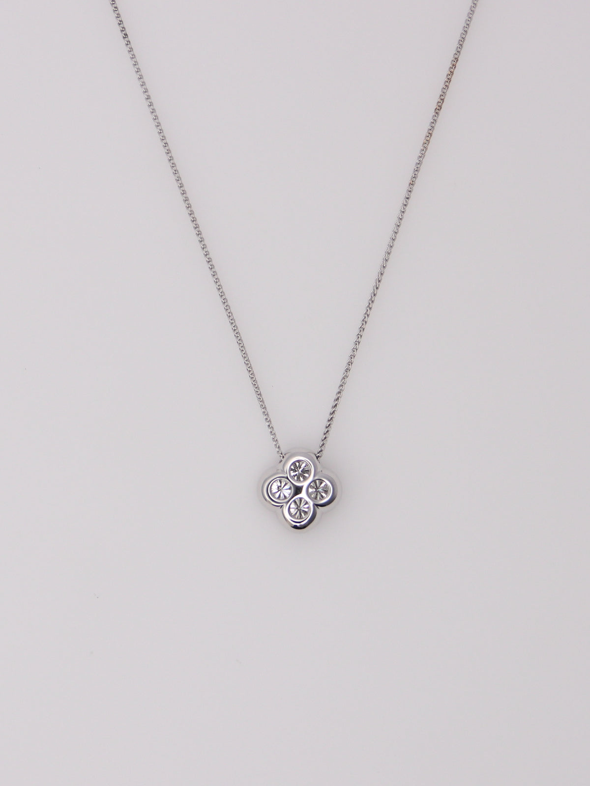 18K White Gold Diamond Clover Pendant Necklace