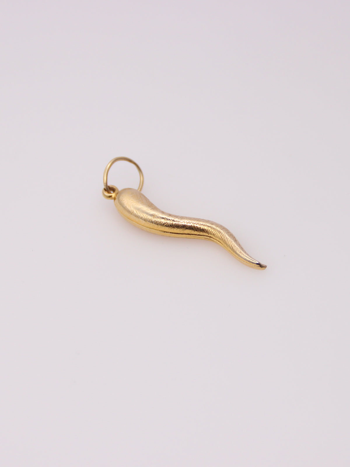 14K Yellow Gold Italian Horn Pendant