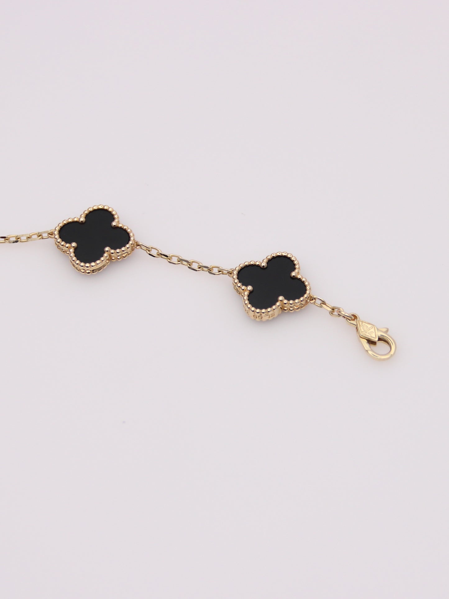 Onyx Clover Motif Bracelet