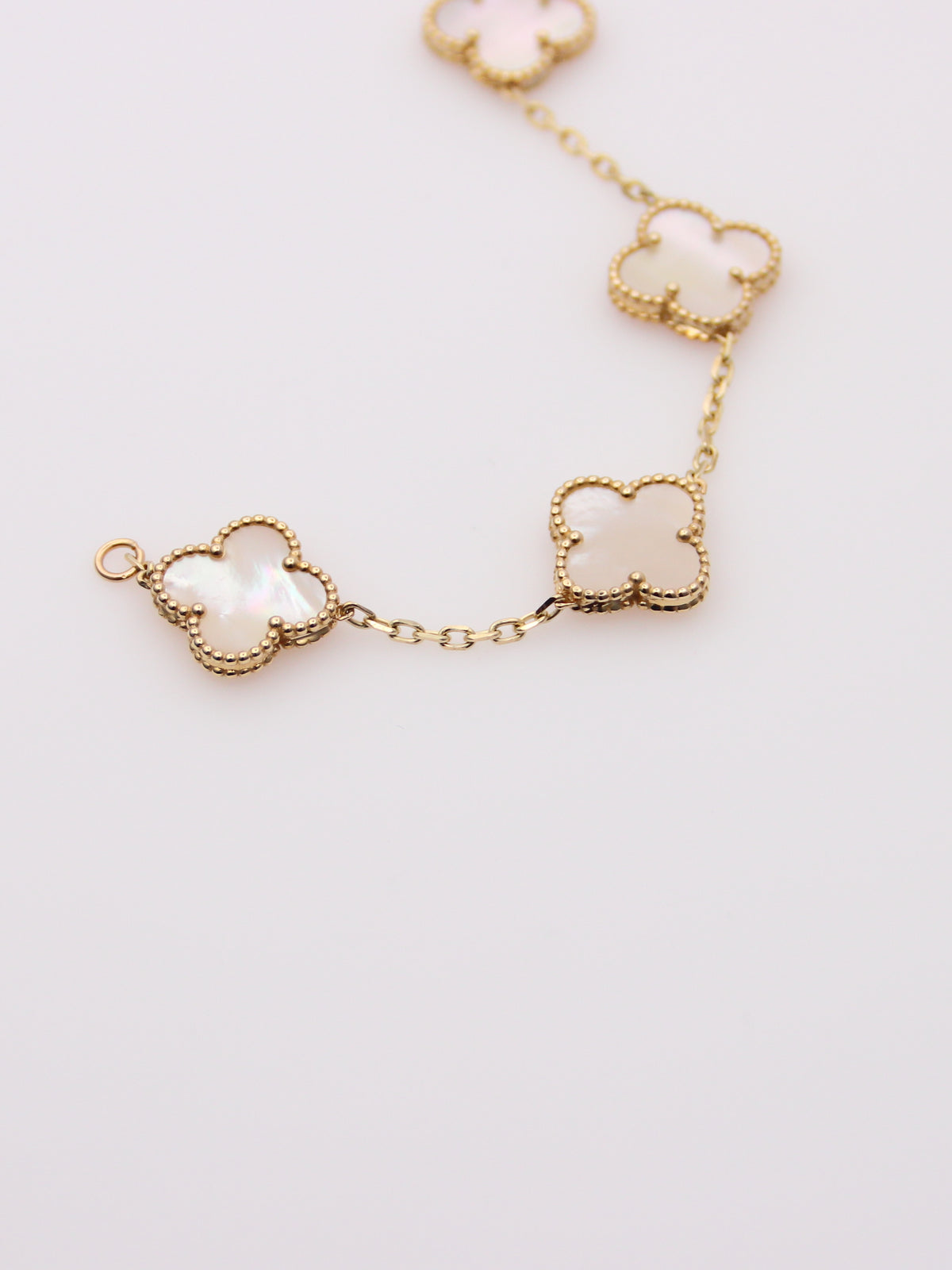 Mother of Pearl Clover Motif Bracelet