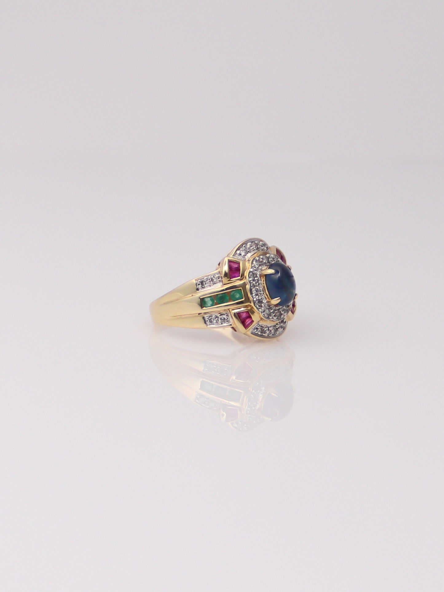 14K Yellow Gold Vintage Gemstone Diamond Ring