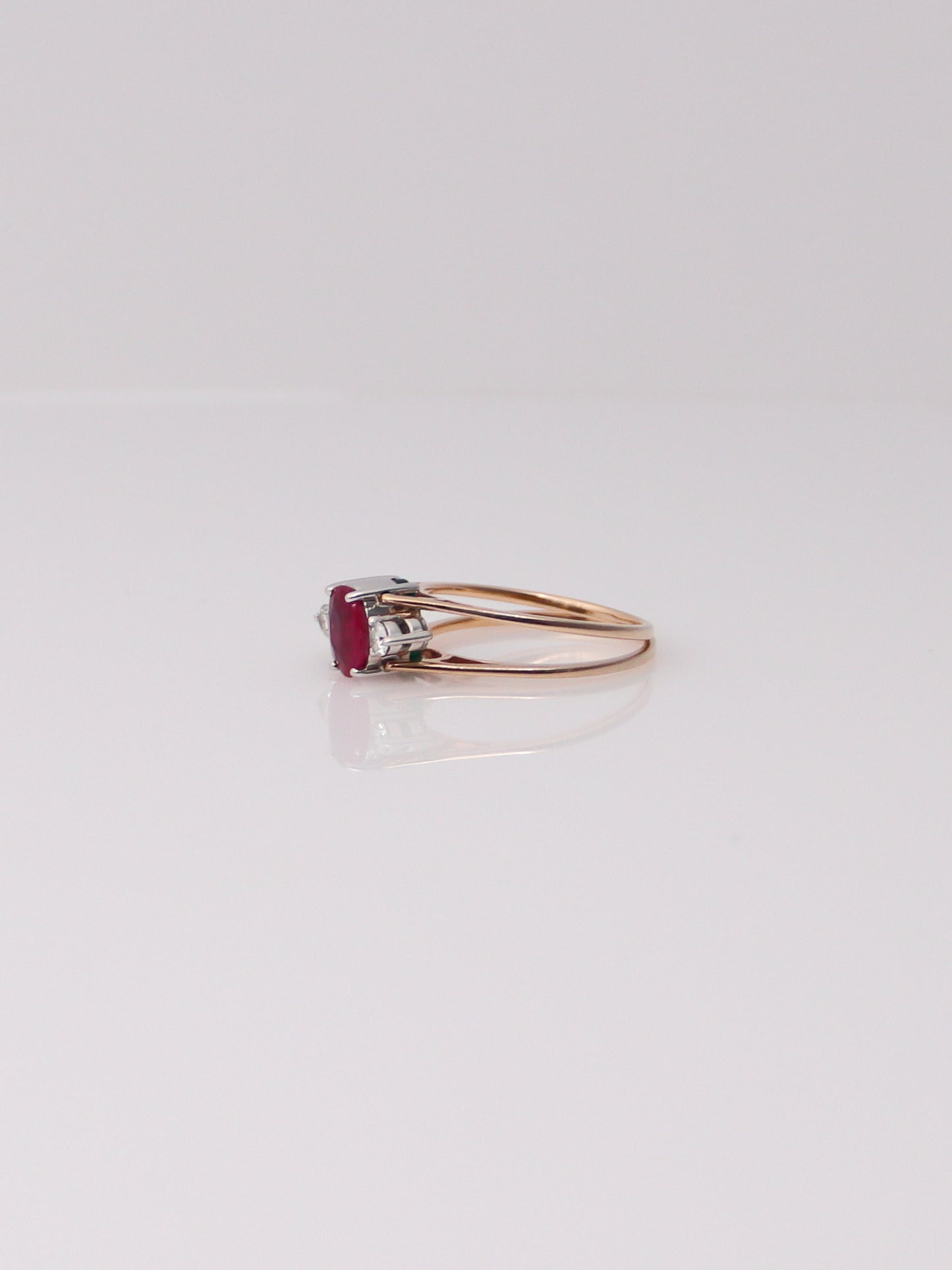 14K Yellow Gold Emerald and Ruby Reversible Diamond Ring