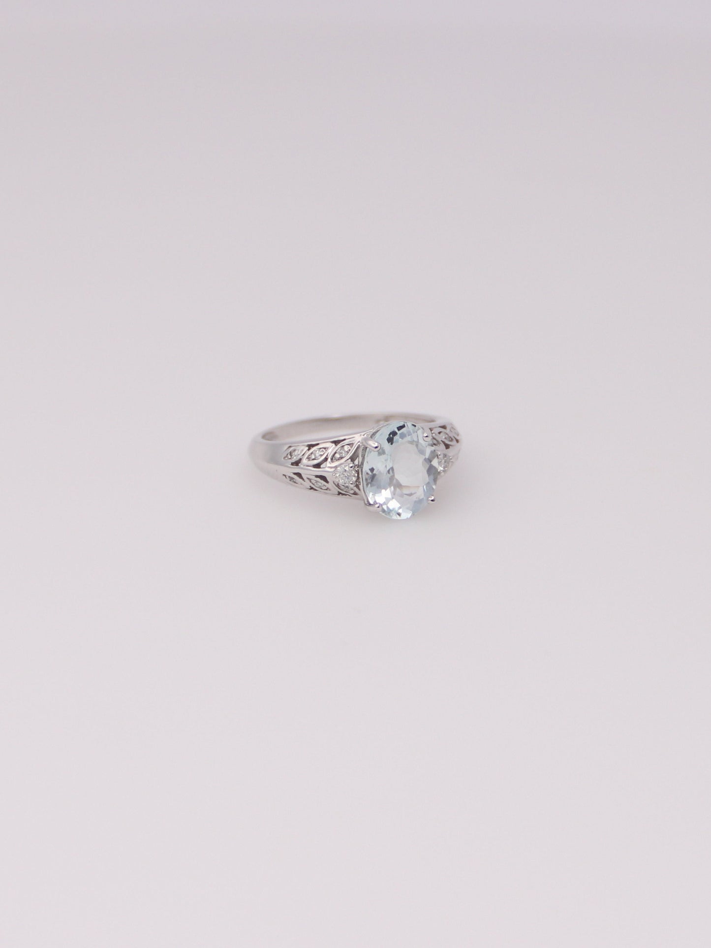 14K White Gold Aquamarine and Diamond Ring