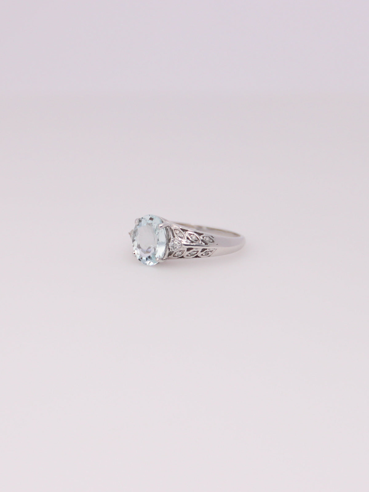 14K White Gold Aquamarine and Diamond Ring