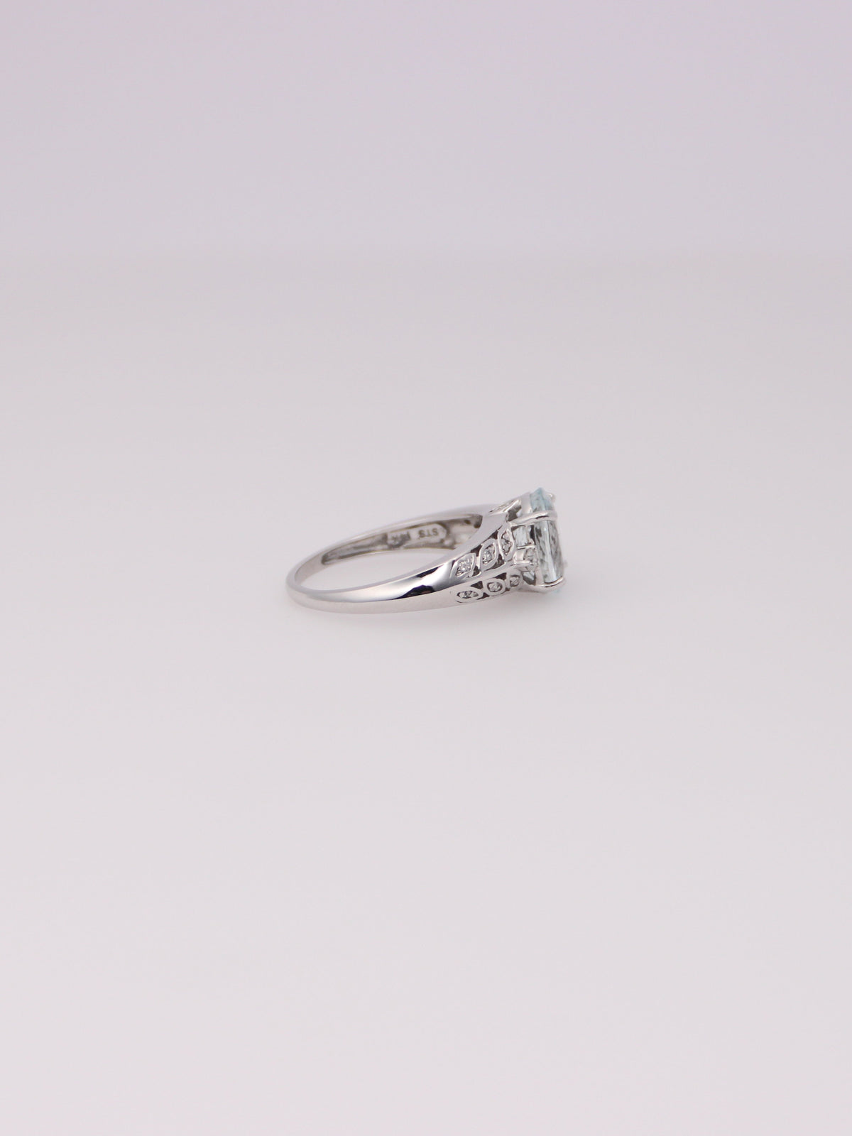 14K White Gold Aquamarine and Diamond Ring