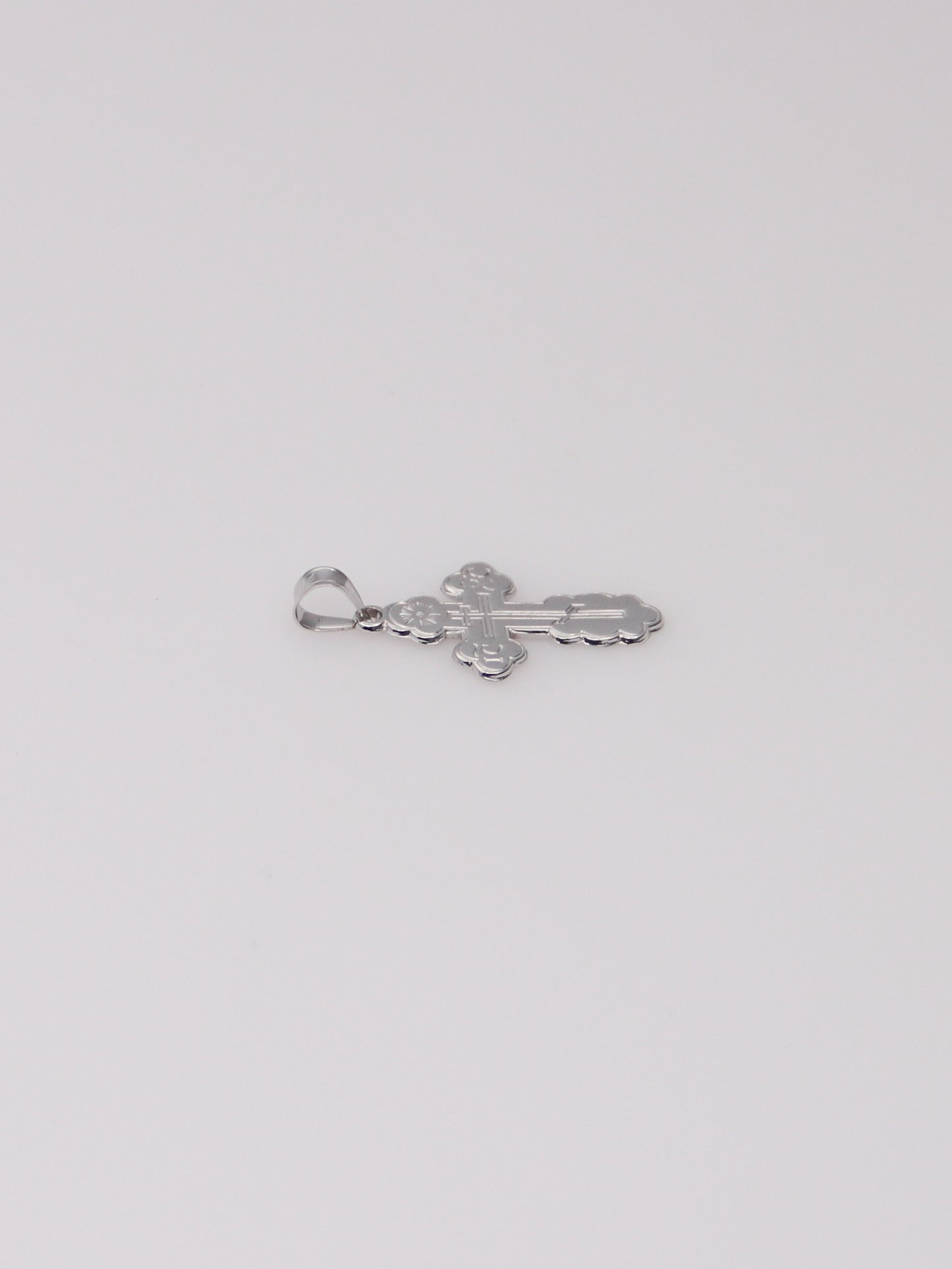 14K White Gold Ornate Cross Pendant