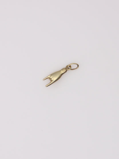 14K Yellow Gold Cornuta Hand Pendant