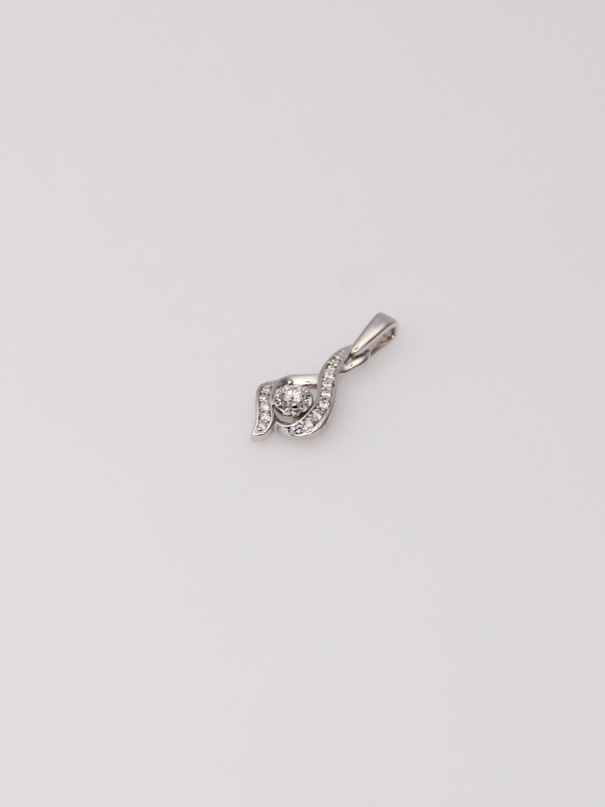 14K White Gold Waved Diamond Pendant