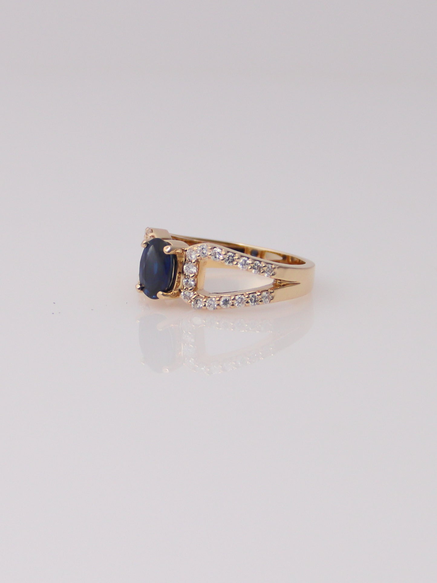 14K Yellow Gold Dark Blue Topaz Diamond Ring