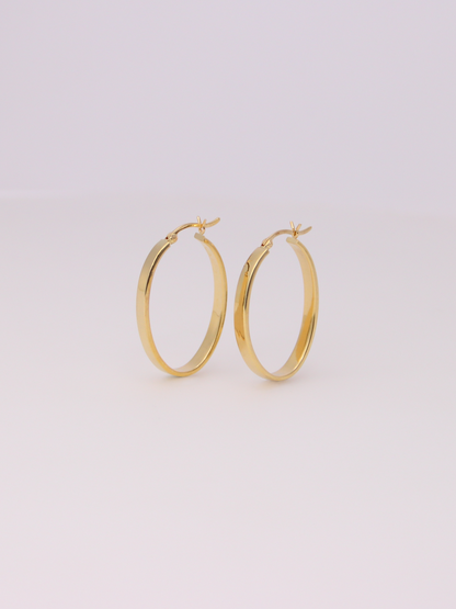 18K Yellow Gold Oval Hoops