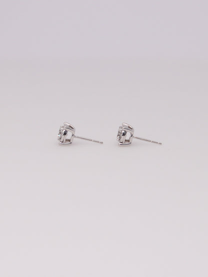 10K White Gold Round Diamond Studs