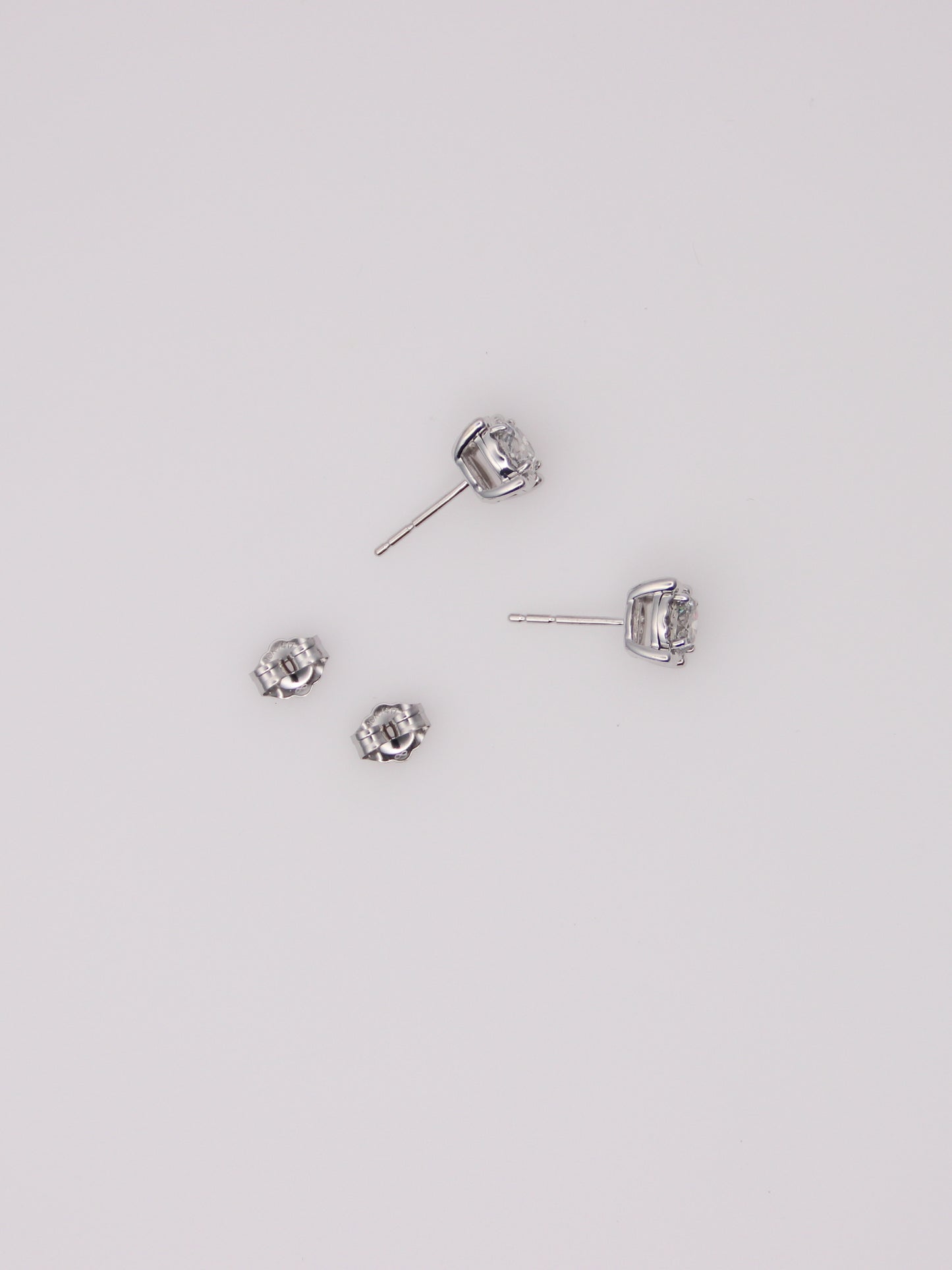 10K White Gold Round Diamond Studs