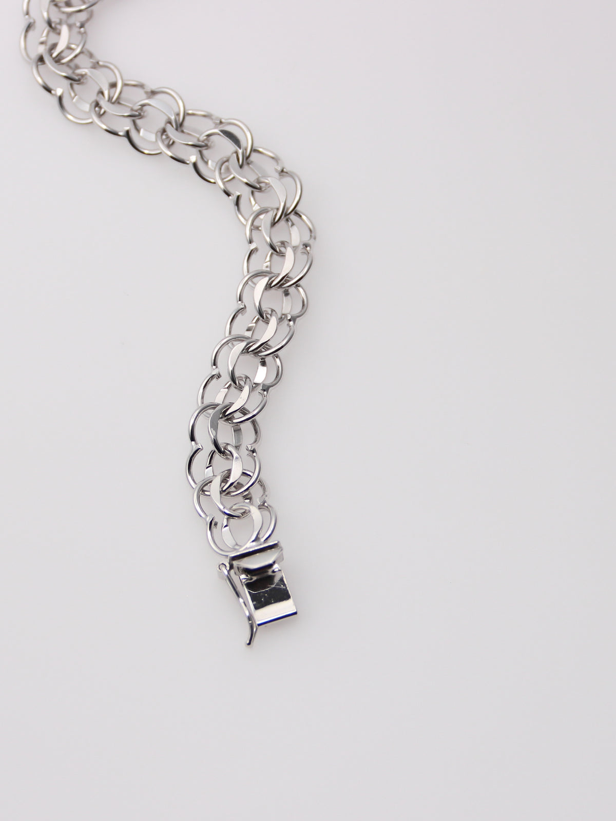 14K White Gold Circle Link Charm Bracelet