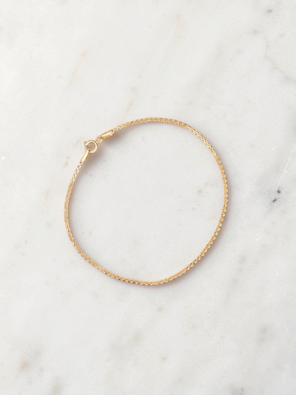 Zafrah 14k yellow gold square rolo chain bracelet, 7 inches long with a delicate 1mm link design.