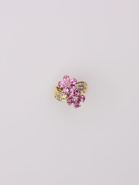 18K Yellow Gold Pink Sapphire Flower Ring with Diamonds
