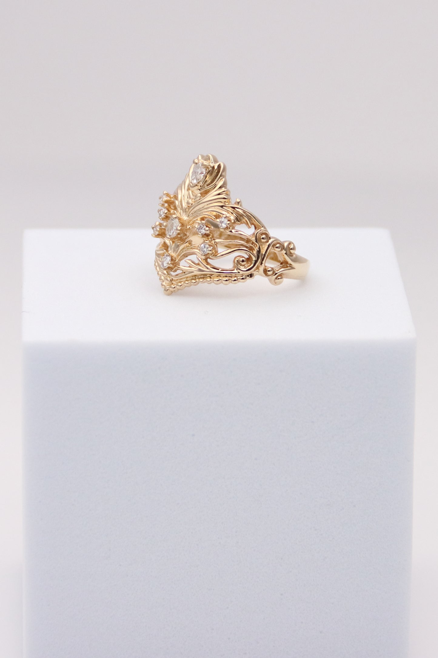 14K Antique Yellow Gold Diamond Ring