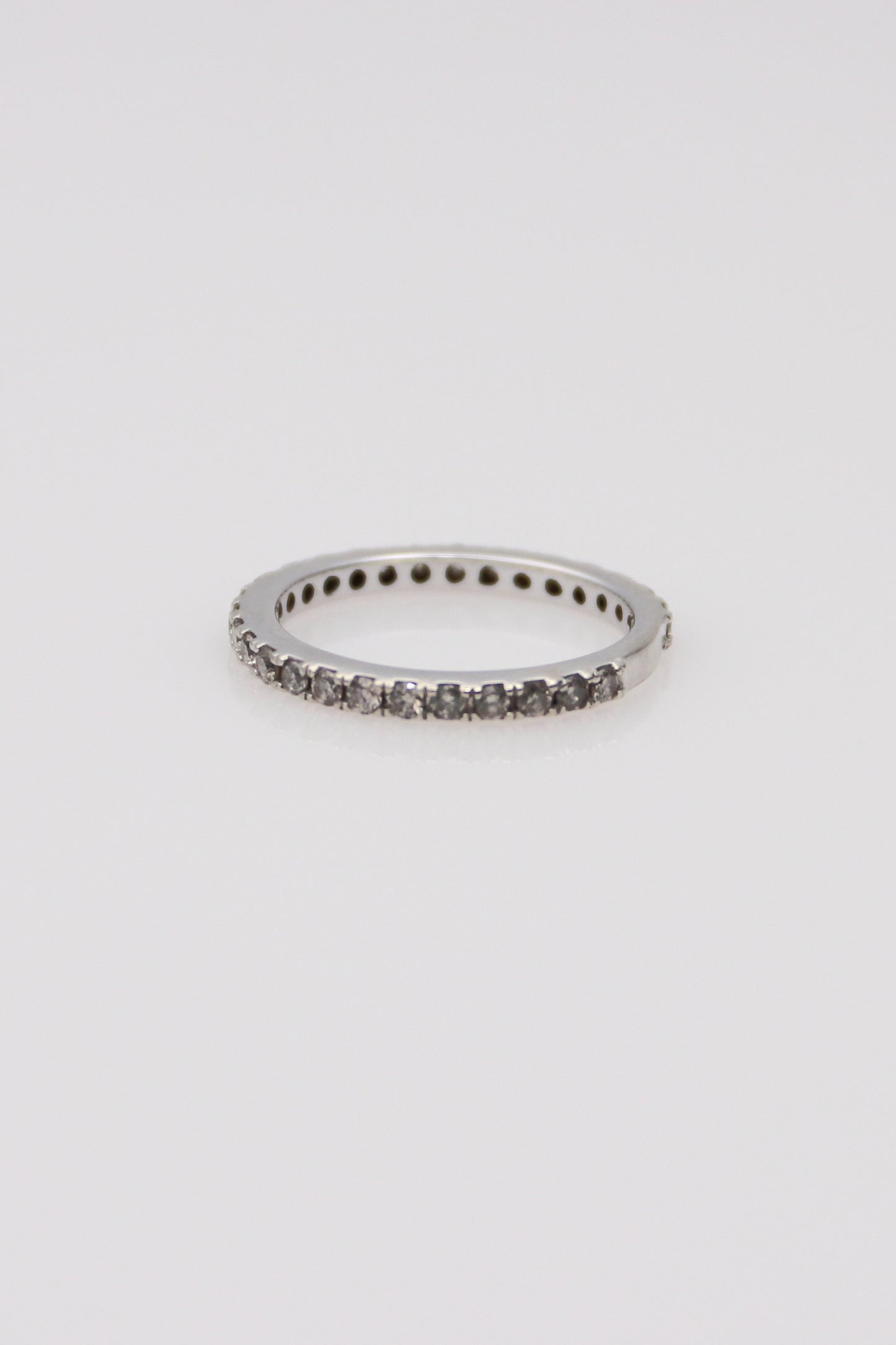 10K White Gold Diamond Eternity Band