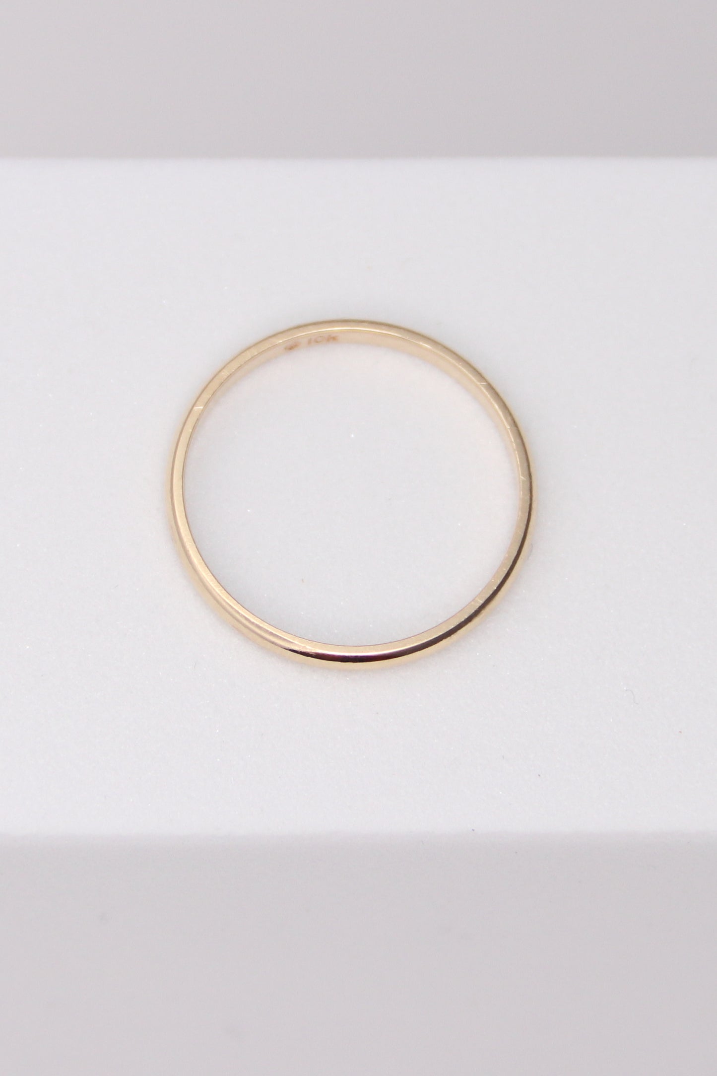 10K Yellow Gold Band