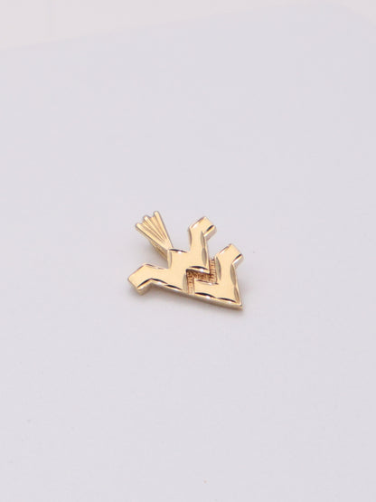 14k Gold WV Pendant